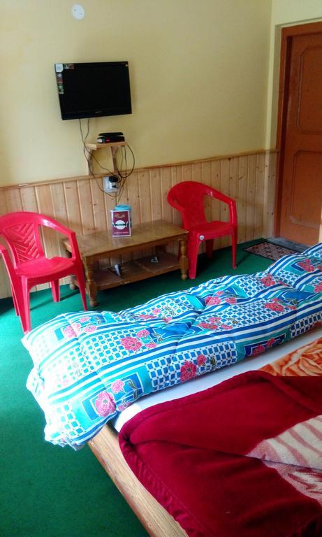 Suraj Cottage Manali Szoba fotó
